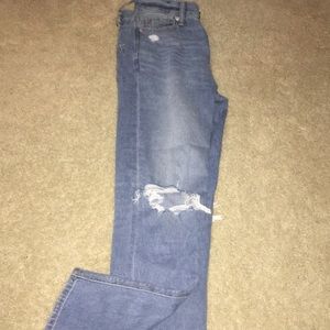 American Eagle mom jeans light wash